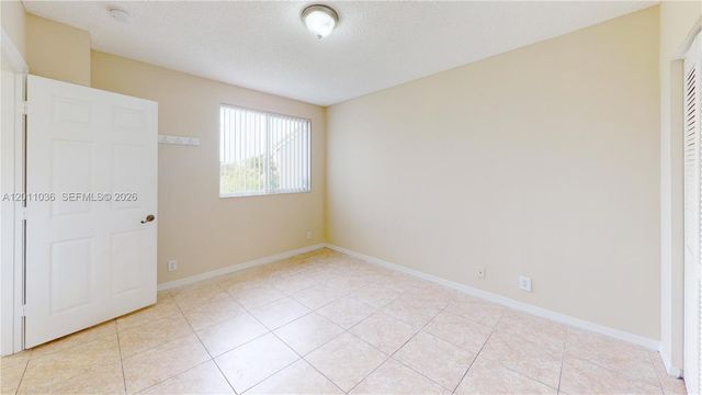 897 Briar Ridge Rd 897, Weston, FL 33327