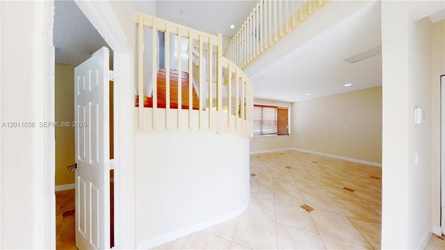 897 Briar Ridge Rd 897, Weston, FL 33327