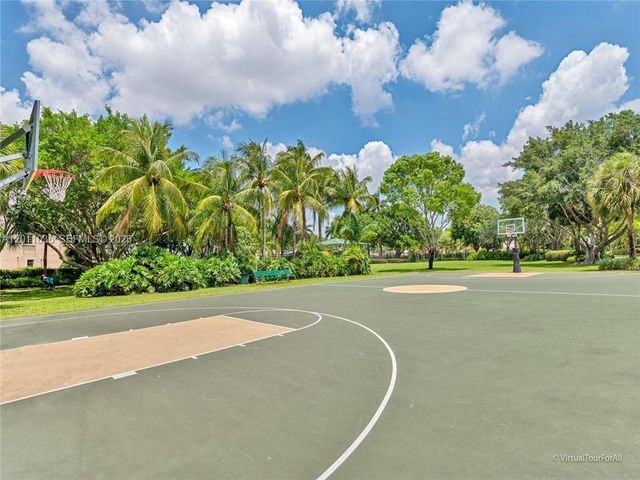 897 Briar Ridge Rd 897, Weston, FL 33327