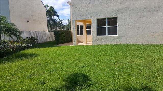 897 Briar Ridge Rd 897, Weston, FL 33327