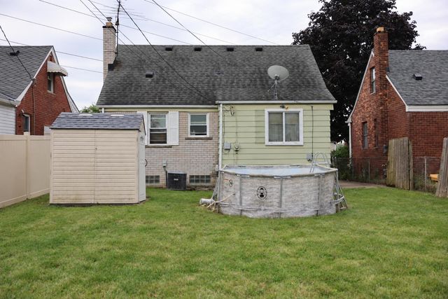 1754 Markese Avenue, Lincoln Park City, MI 48146