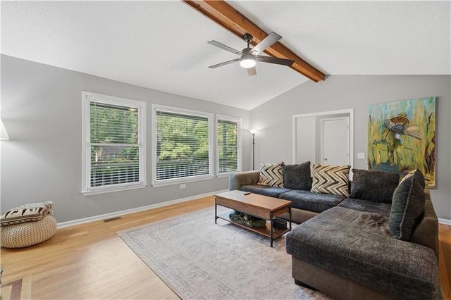6166 Picketts Ridge NW, Acworth, GA 30101