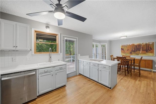 6166 Picketts Ridge NW, Acworth, GA 30101