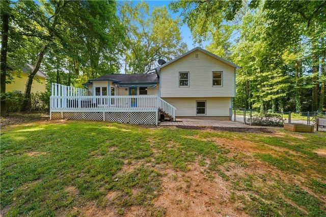 6166 Picketts Ridge NW, Acworth, GA 30101