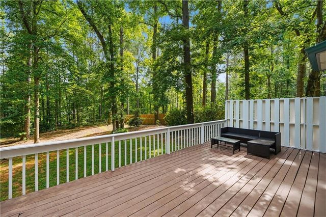 6166 Picketts Ridge NW, Acworth, GA 30101