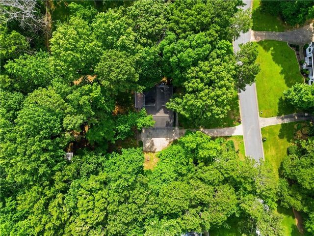 6166 Picketts Ridge NW, Acworth, GA 30101