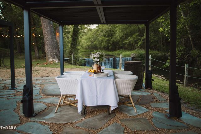 21405 Parks Mill Road, Abingdon, VA 24211