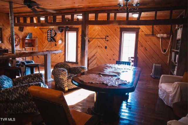 21405 Parks Mill Road, Abingdon, VA 24211