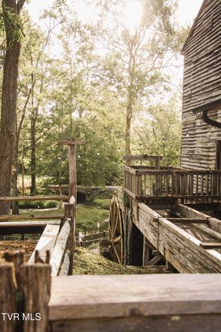 21405 Parks Mill Road, Abingdon, VA 24211