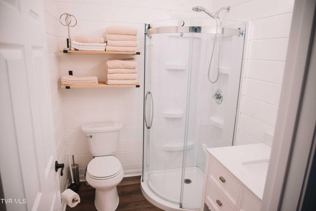 21405 Parks Mill Road, Abingdon, VA 24211