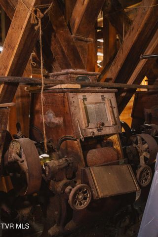 21405 Parks Mill Road, Abingdon, VA 24211