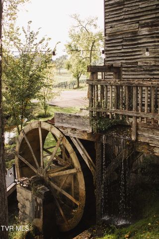 21405 Parks Mill Road, Abingdon, VA 24211