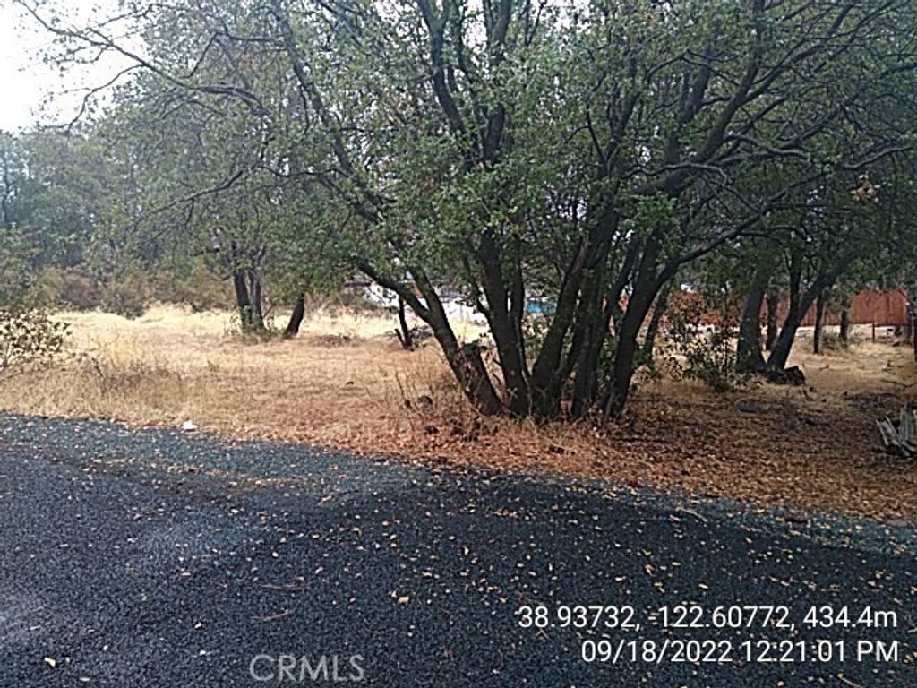 Image 3 of property listing at 16291 16291 20th, Clearlake, CA 95422