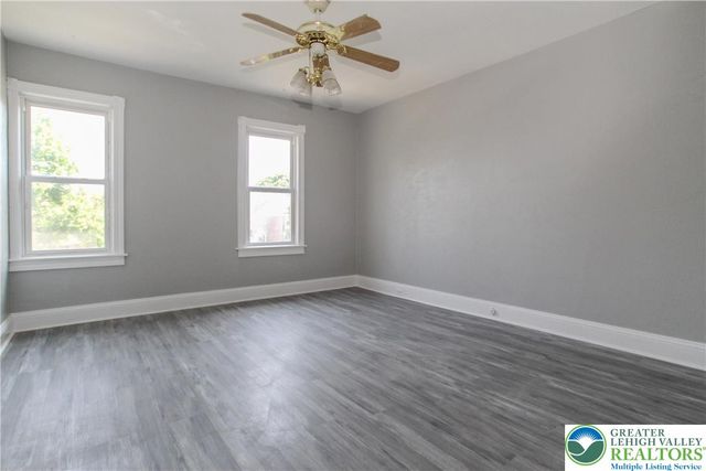 1827 Washington Boulevard, Wilson Boro, PA 18042