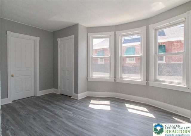 1827 Washington Boulevard, Wilson Boro, PA 18042