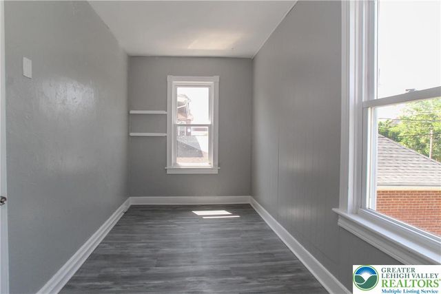 1827 Washington Boulevard, Wilson Boro, PA 18042