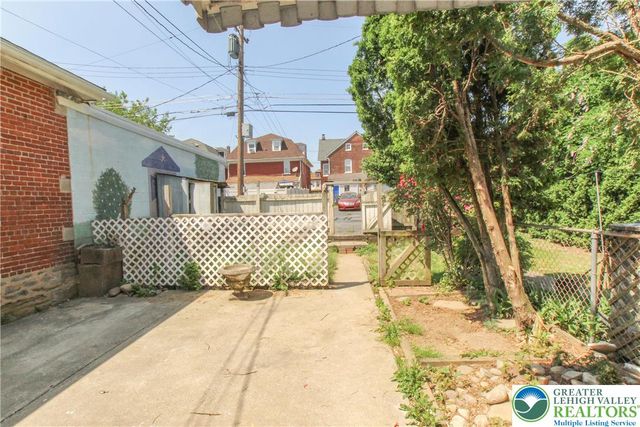 1827 Washington Boulevard, Wilson Boro, PA 18042