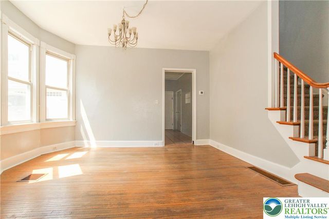 1827 Washington Boulevard, Wilson Boro, PA 18042