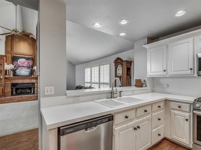 4108 Wood Castle Street, Norman, OK 73072