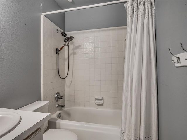 4108 Wood Castle Street, Norman, OK 73072