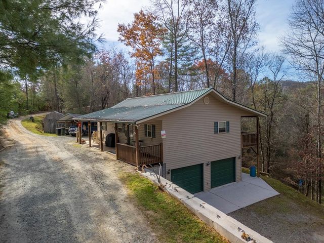 212 Pendergrass Road, Marble, NC 28905