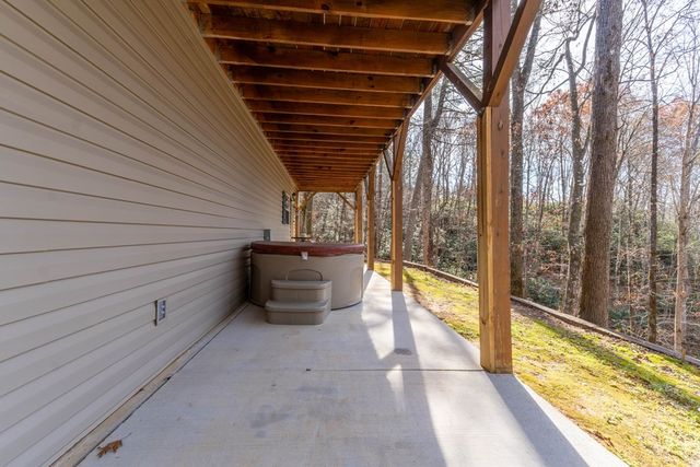 212 Pendergrass Road, Marble, NC 28905