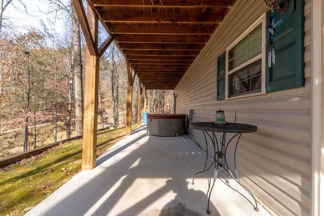 212 Pendergrass Road, Marble, NC 28905