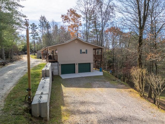 212 Pendergrass Road, Marble, NC 28905