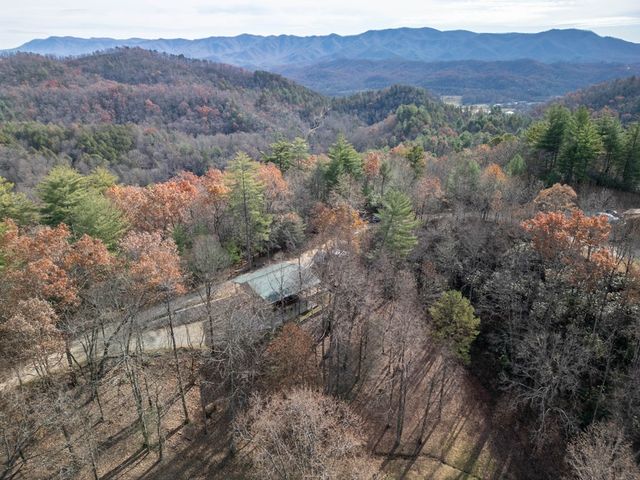 212 Pendergrass Road, Marble, NC 28905