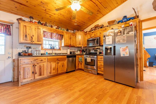 212 Pendergrass Road, Marble, NC 28905