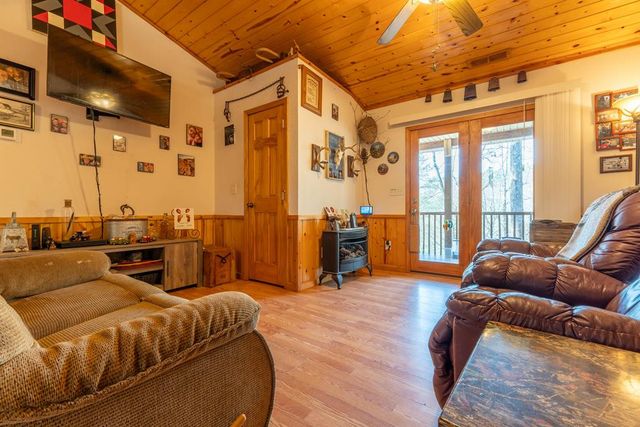 212 Pendergrass Road, Marble, NC 28905