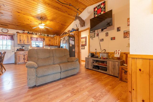 212 Pendergrass Road, Marble, NC 28905