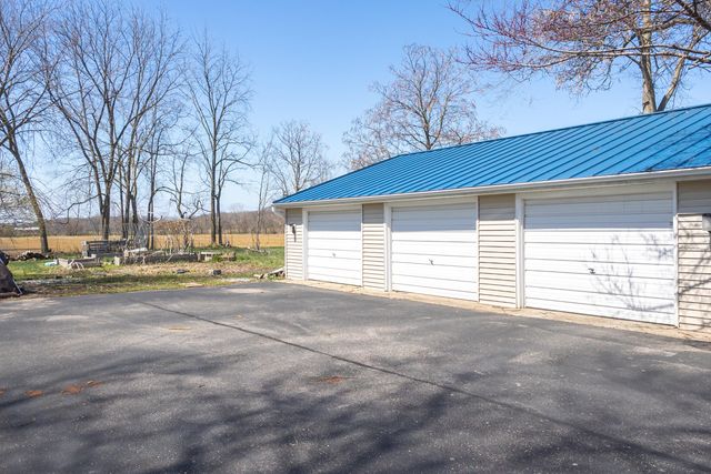 501 N Elm Street, Three Oaks Vllg, MI 49128