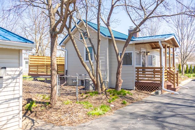 501 N Elm Street, Three Oaks Vllg, MI 49128