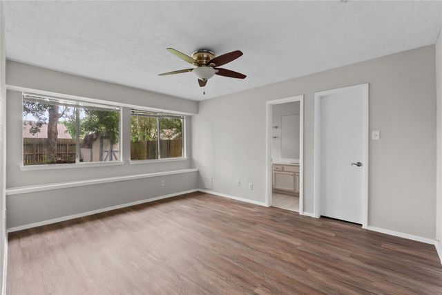 2819 Sugar Wood Drive, League City, TX 77573