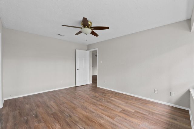 2819 Sugar Wood Drive, League City, TX 77573