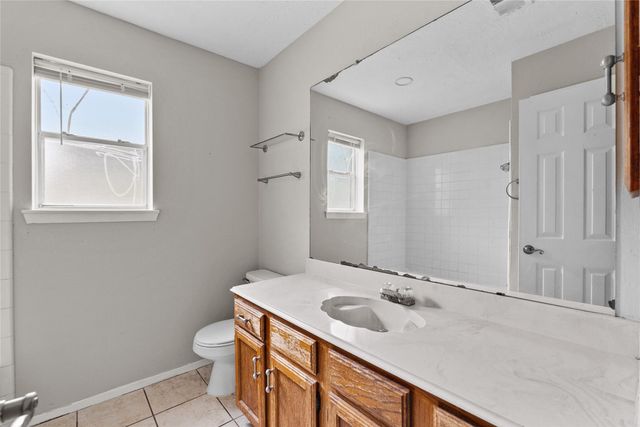 2819 Sugar Wood Drive, League City, TX 77573