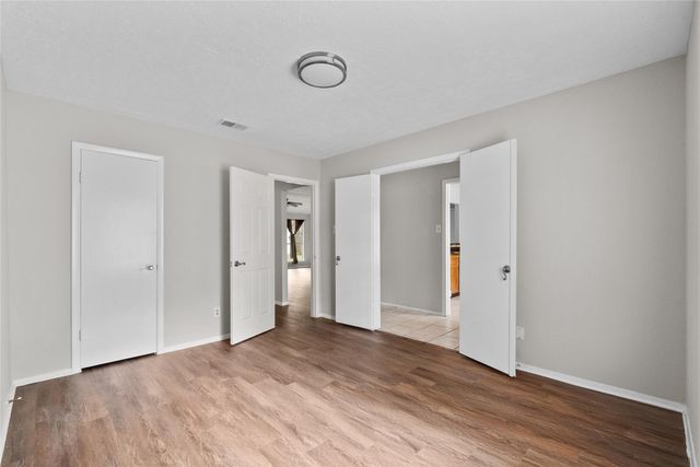 2819 Sugar Wood Drive, League City, TX 77573