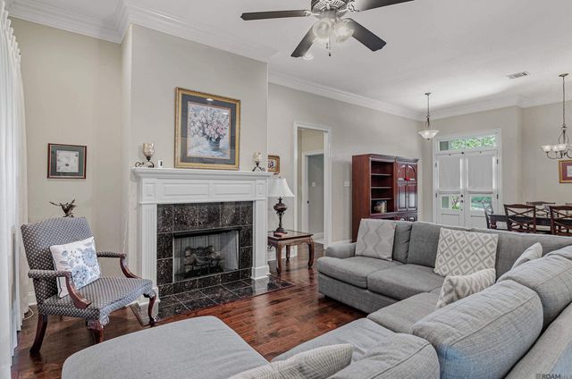 14716 Kingsland Way, Baton Rouge, LA 70810