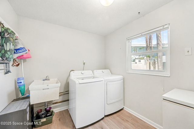 210 Villa Del Mar Way, Satellite Beach, FL 32937