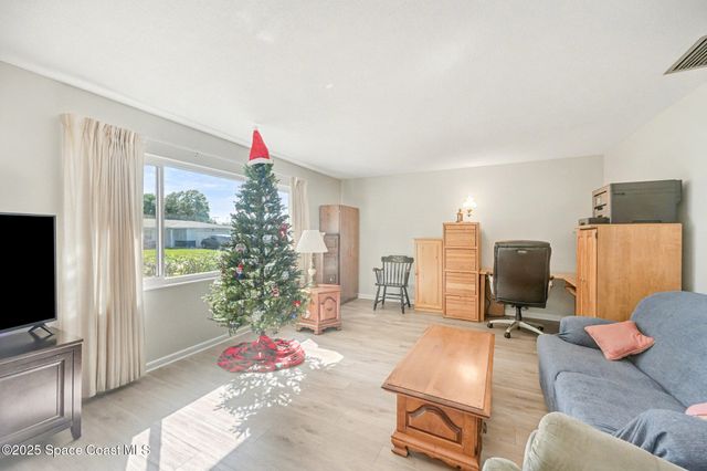 210 Villa Del Mar Way, Satellite Beach, FL 32937