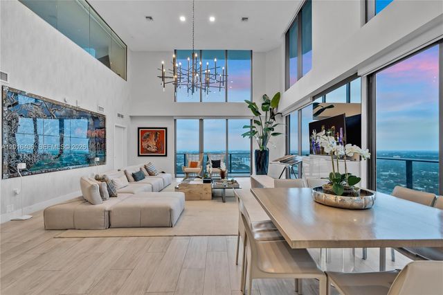 121 NE 34th St PH3217, Miami, FL 33137