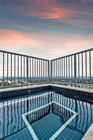 121 NE 34th St PH3217, Miami, FL 33137