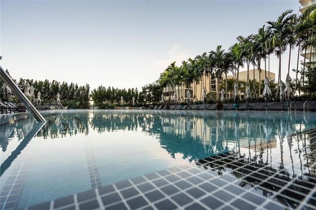 121 NE 34th St PH3217, Miami, FL 33137
