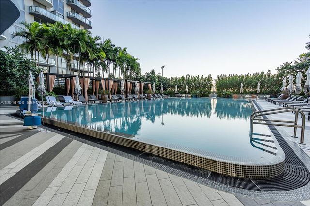 121 NE 34th St PH3217, Miami, FL 33137
