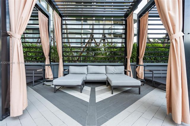 121 NE 34th St PH3217, Miami, FL 33137