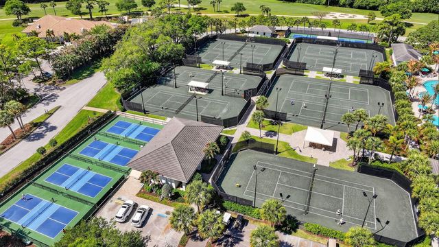 6151 SE Winged Foot Drive, Stuart, FL 34997