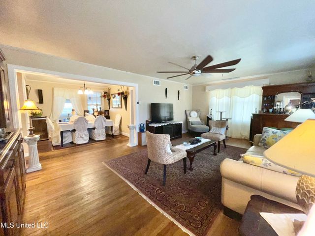 4124 Griffin Street, Moss Point, MS 39563