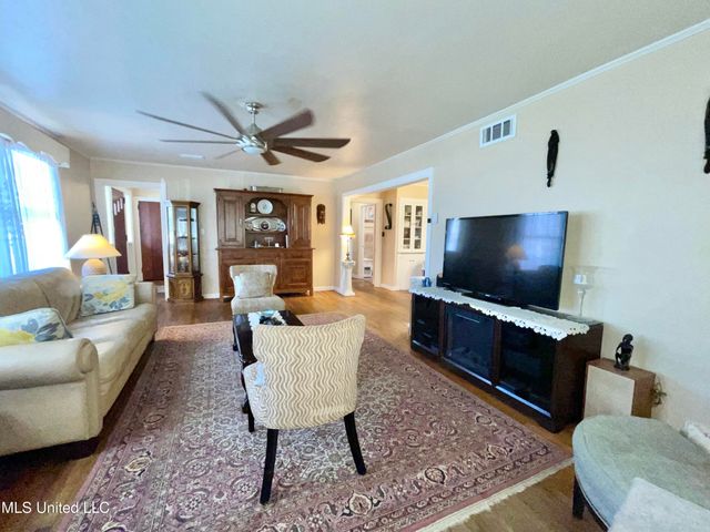 4124 Griffin Street, Moss Point, MS 39563