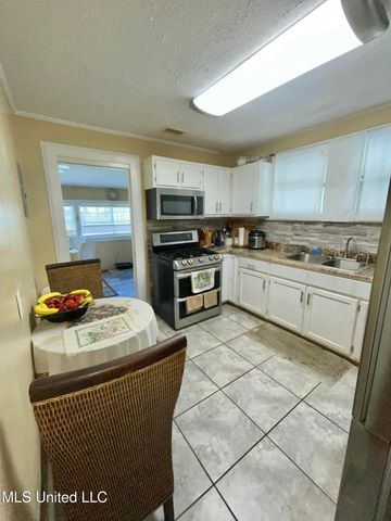 4124 Griffin Street, Moss Point, MS 39563